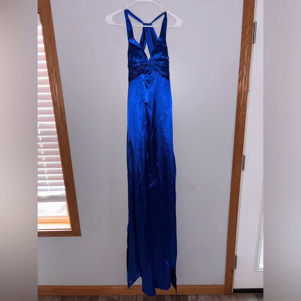 Elegant Royal Blue Halter Prom Dress